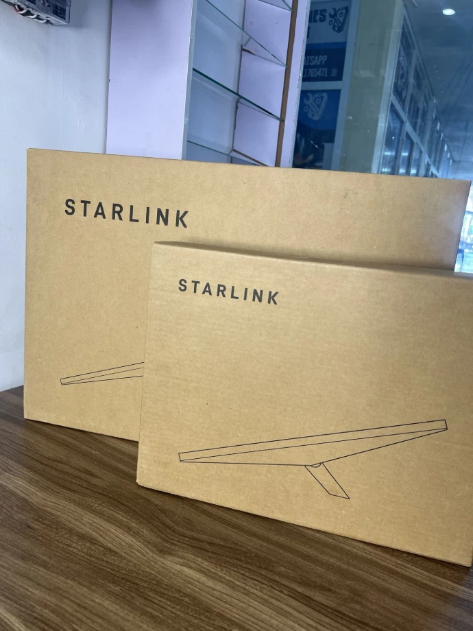 Kit Starlink disponoble a notre showroom en ville Gallery Rusina